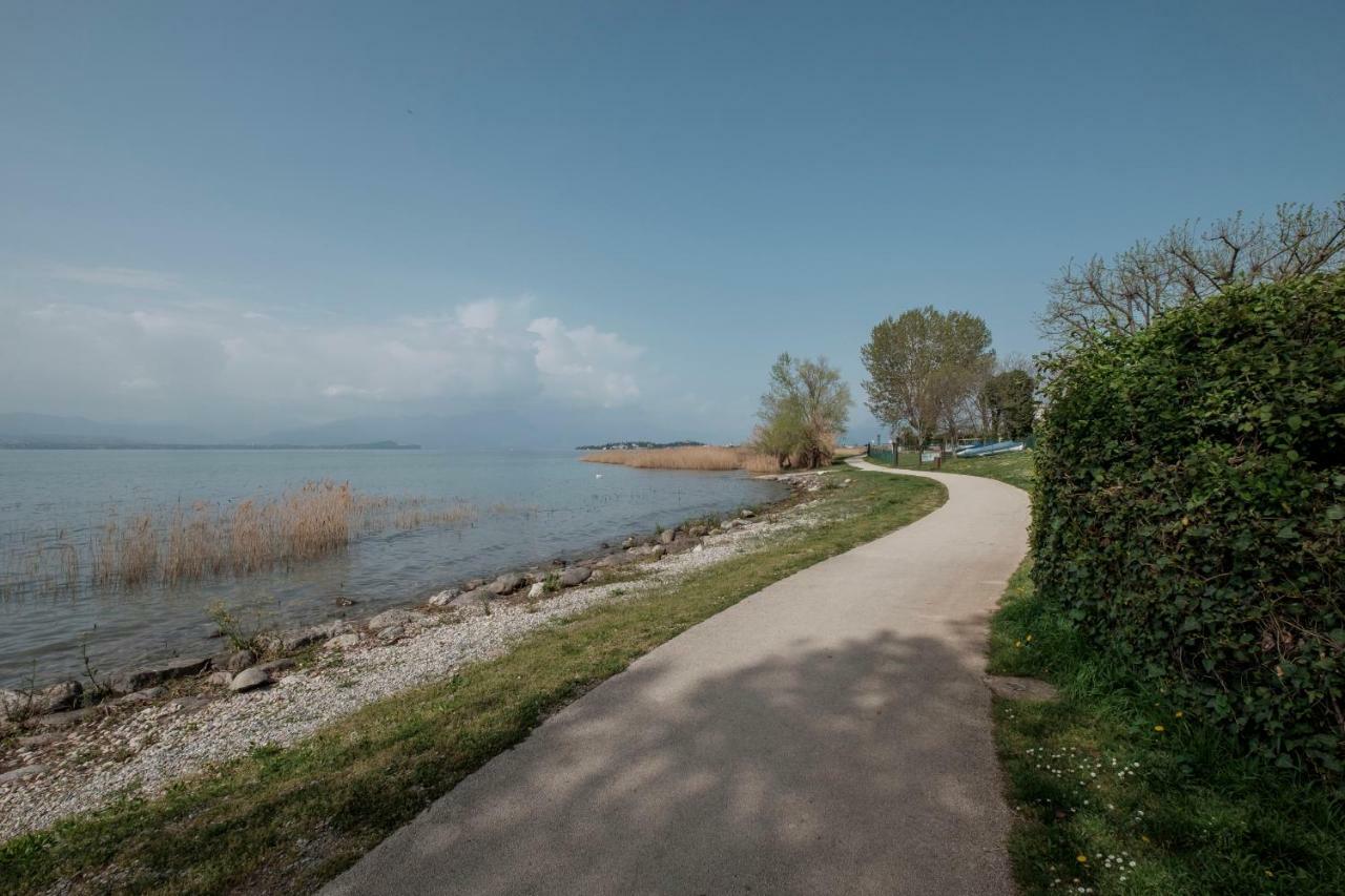 Residence Holiday Sirmione B8 ภายนอก รูปภาพ