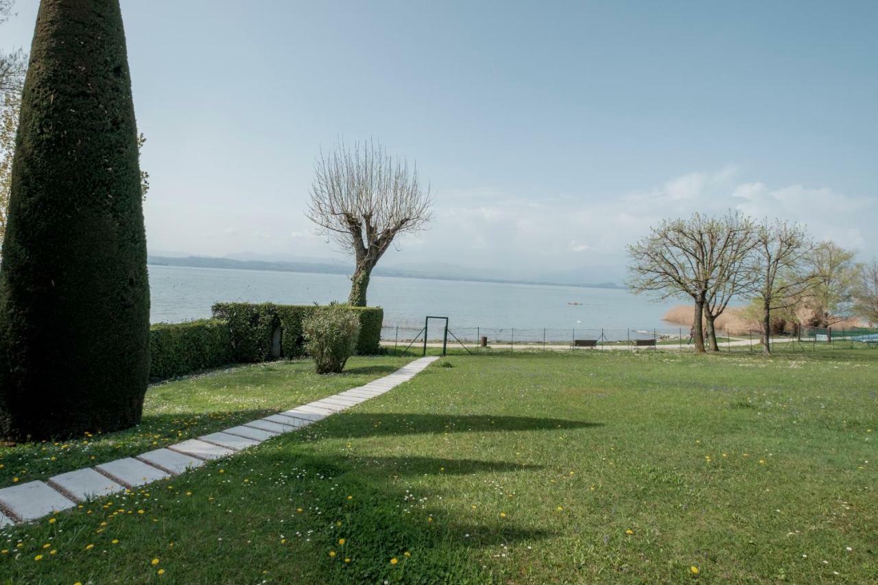Residence Holiday Sirmione B8 ภายนอก รูปภาพ